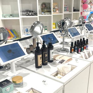 日本初の美容ブランドに特化した体験型ストアに出品／Newly opened interactive store specialized for cosmetics